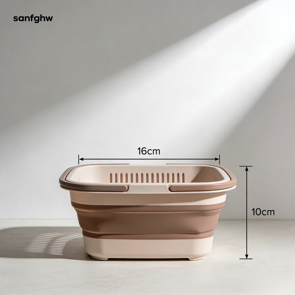 Faltbarer Abtropfkorb mit getrocknetem Geschirr