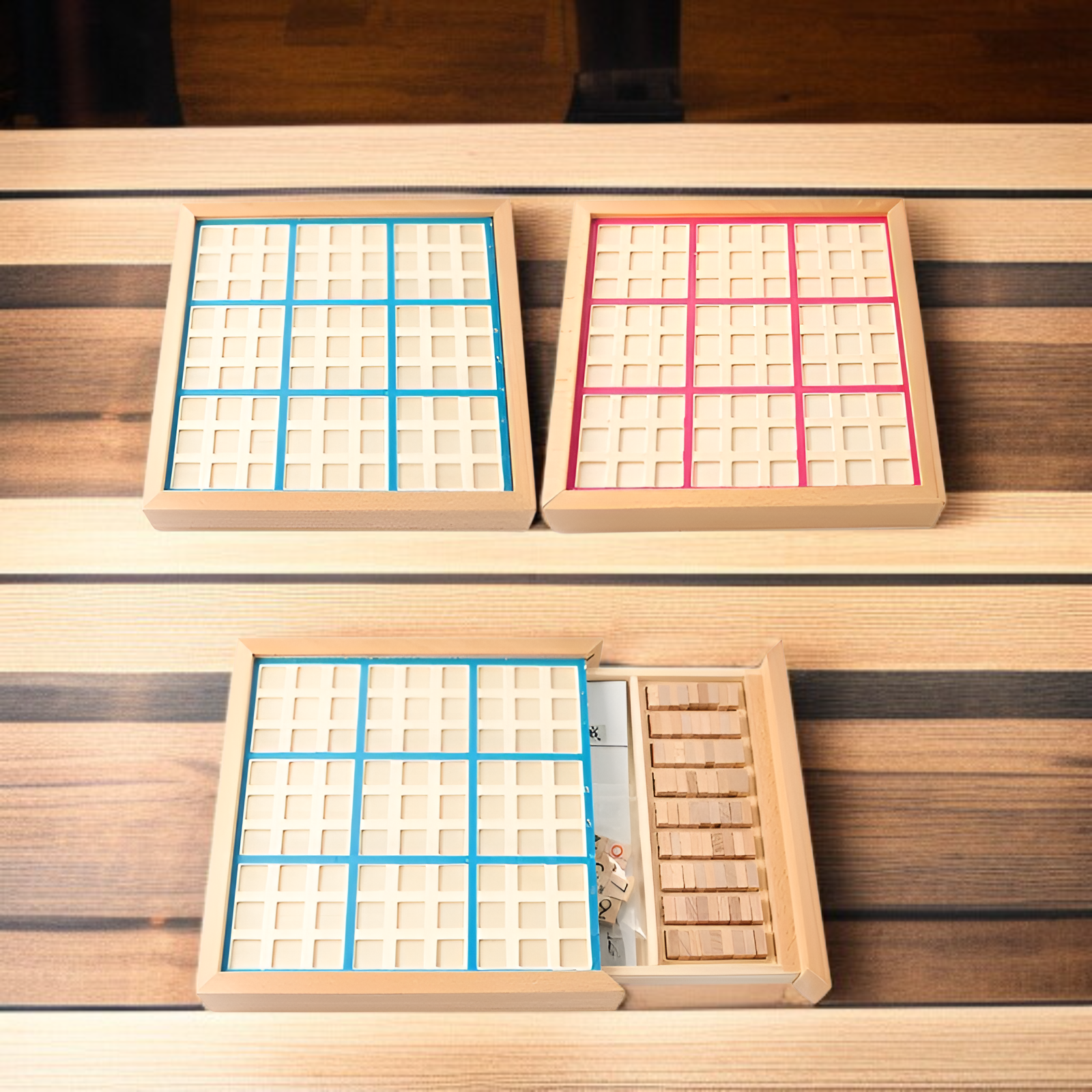 Drewniana plansza sudoku podczas rozgrywki