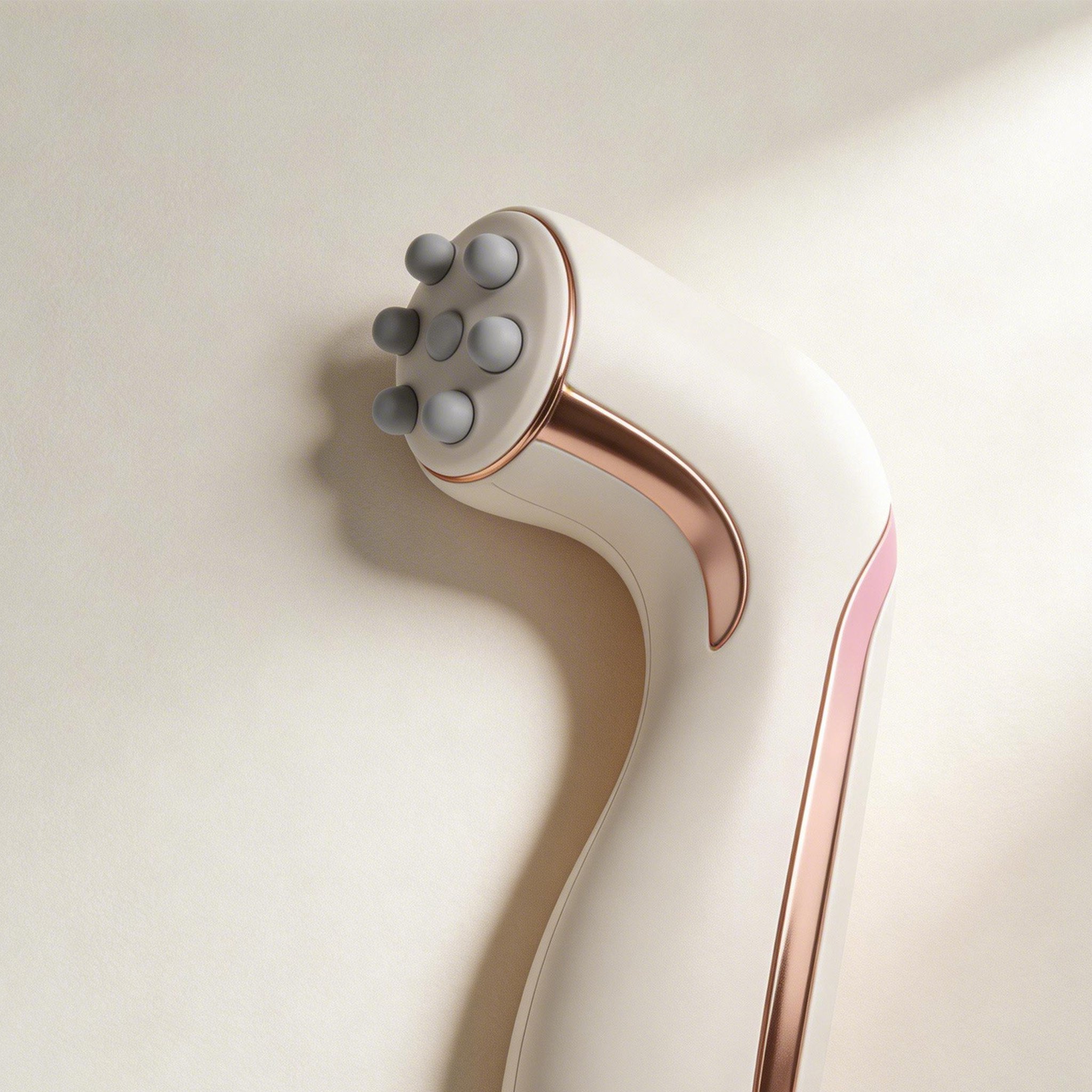 ハンドヘルドマッサージャー