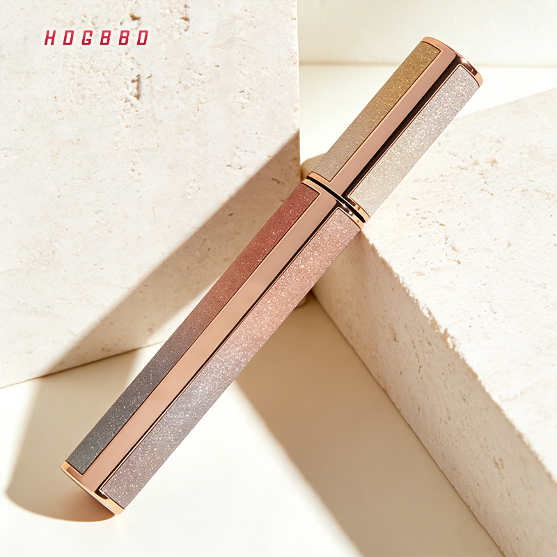 ขนตางอนเด้งด้วยมาสคาร่าสูตรพิเศษ