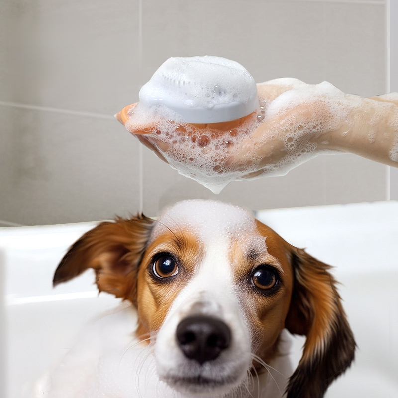 Dog and cat massage brush cleaning