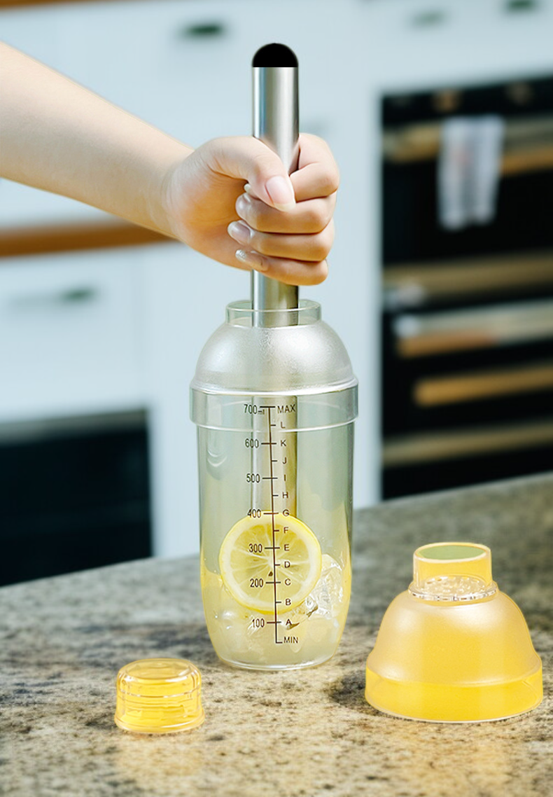 프로틴 파우더와 함께 사용되는 셰이커