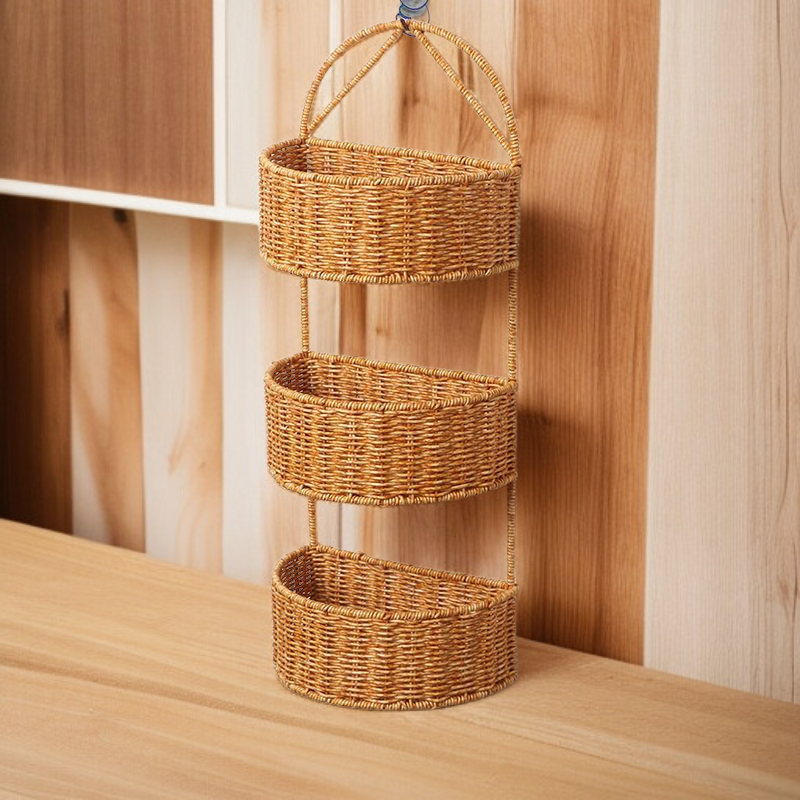 모조 라탄 바구니와 소품 연출