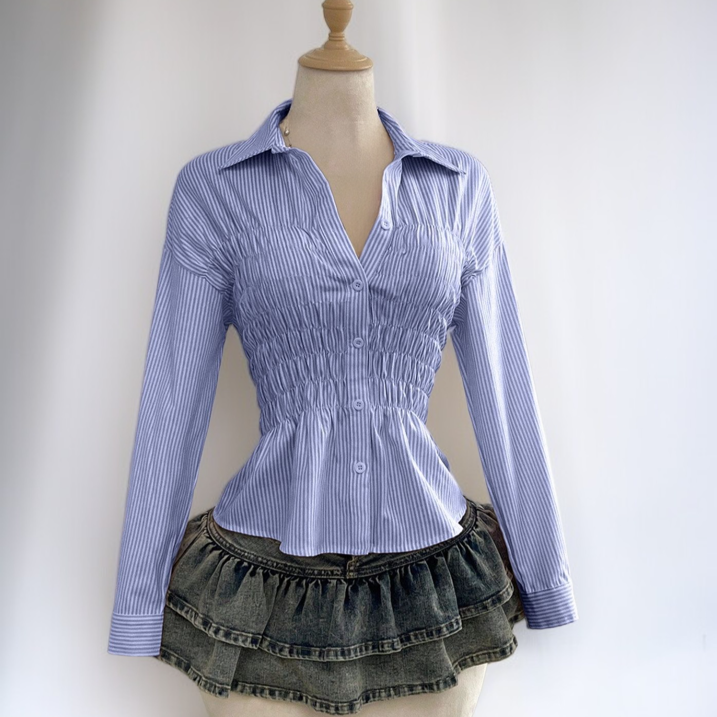 스타일리시하고 사랑스러운 스트라이프 핏 셔츠