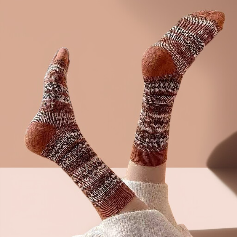 편안한 착용감의 빈티지 프린트 스타킹