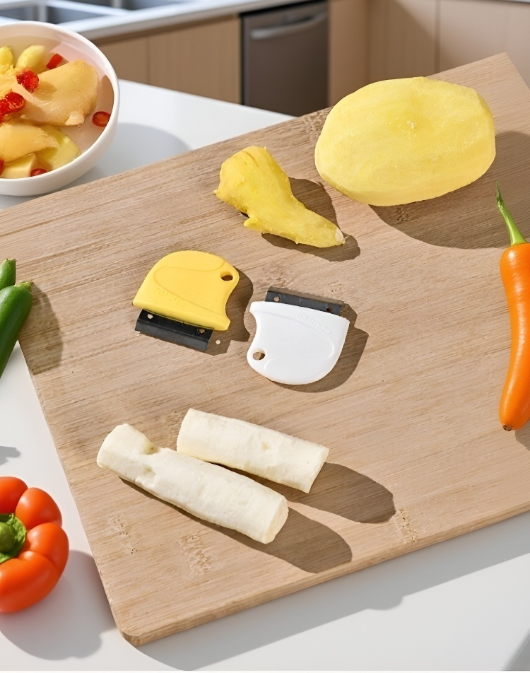 تصميم عصري لسكين التقشير المنزلي