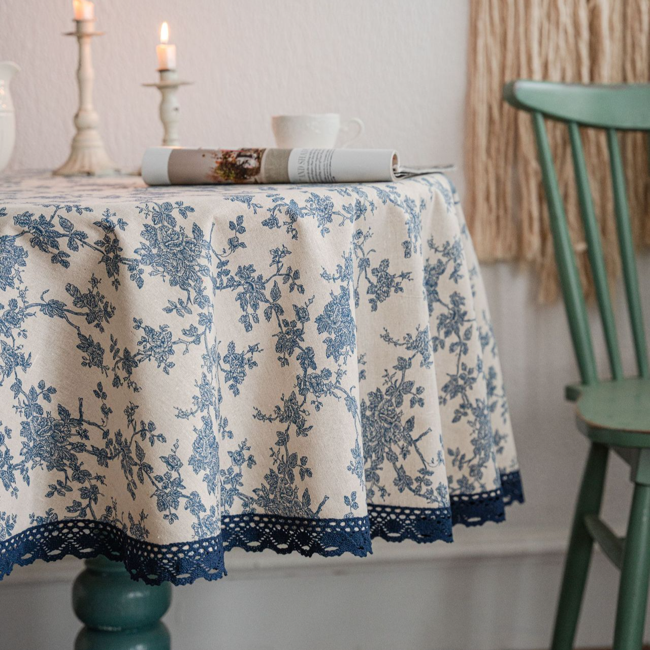 Nappe à motif roses bleues