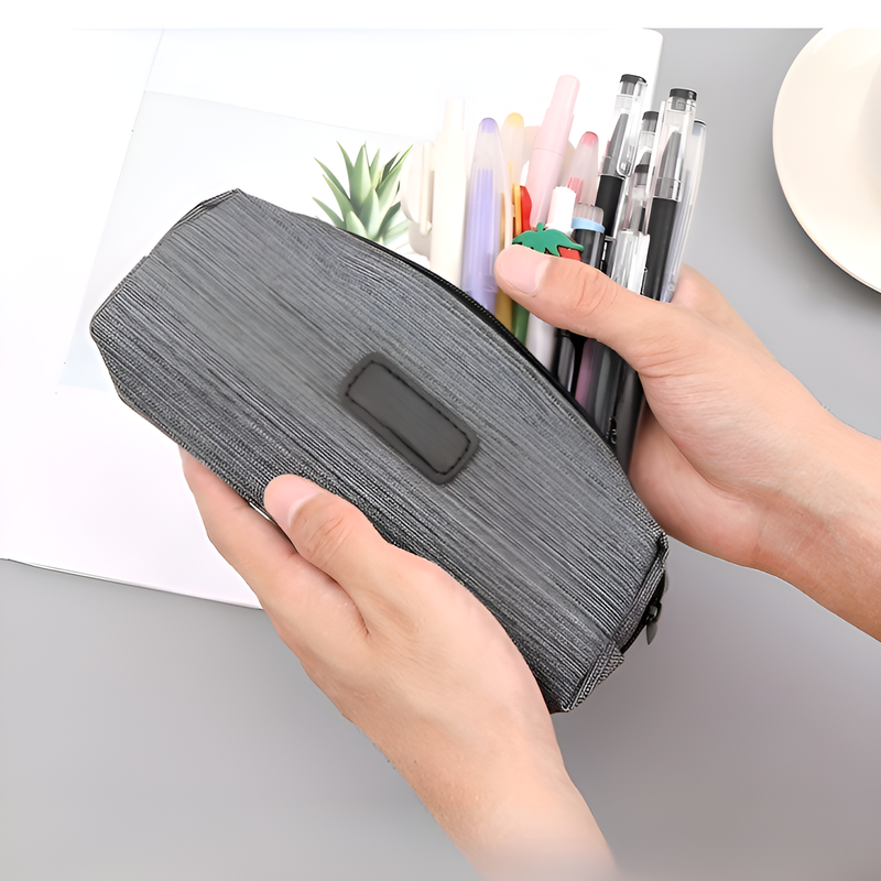  オックスフォード生地のミニマルペンポーチ