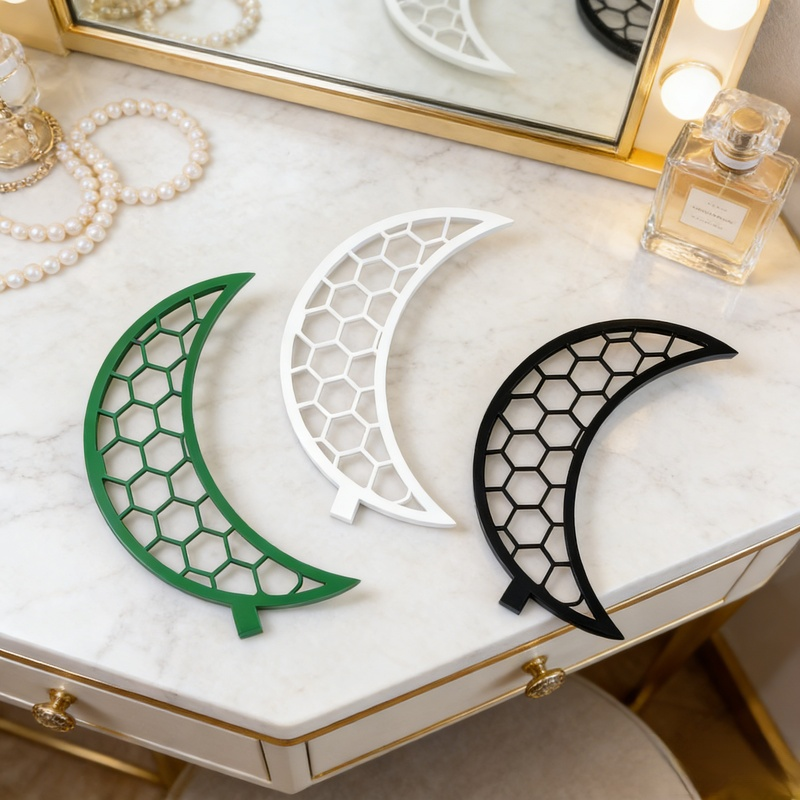 โครงสร้างปลูกต้นไม้เลื้อยคลานทรงเรขาคณิตสำหรับตกแต่งระเบียง