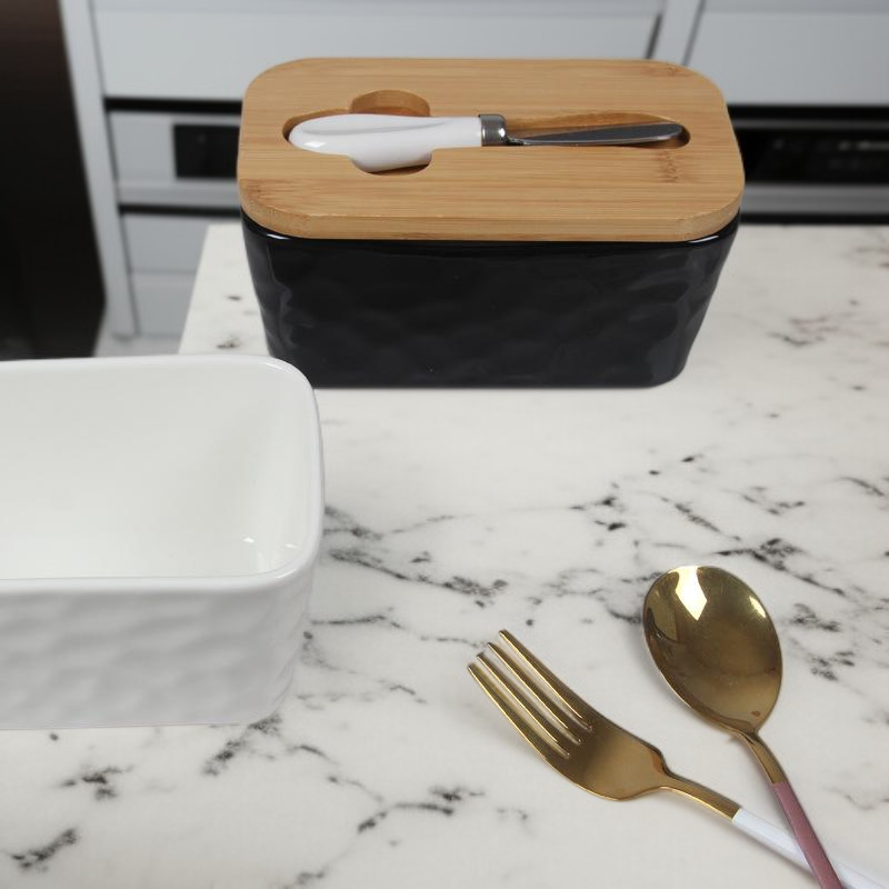 Butterdose aus Keramik mit Steinmuster und Deckel