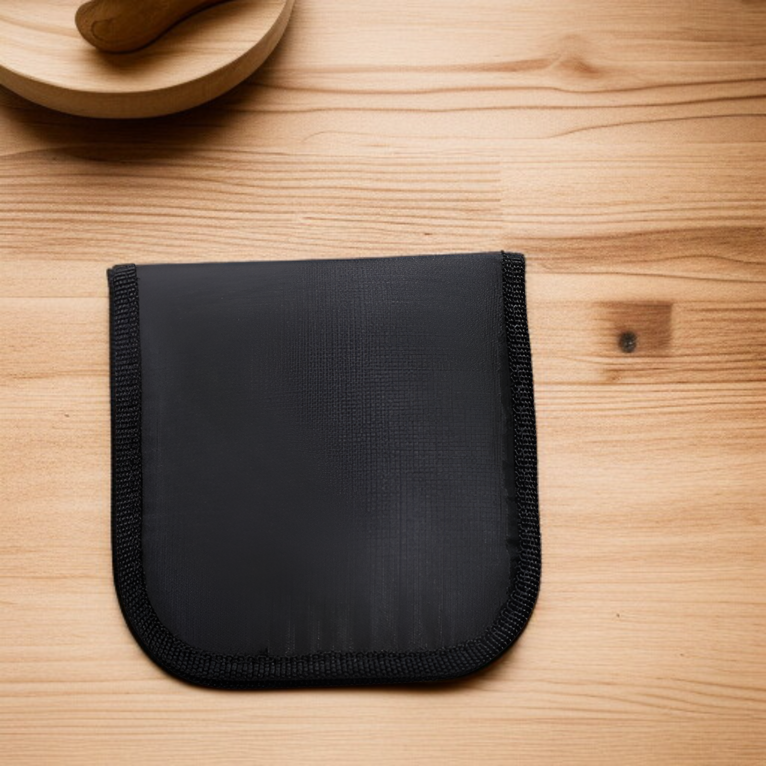 針線包內含多種顏色縫紉線