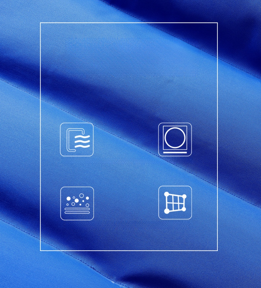 따뜻하고 두꺼운 남자 코트 디테일