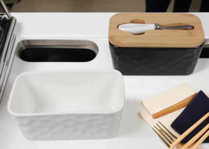 Keramik Butterdose mit praktischem Deckel für die Küche