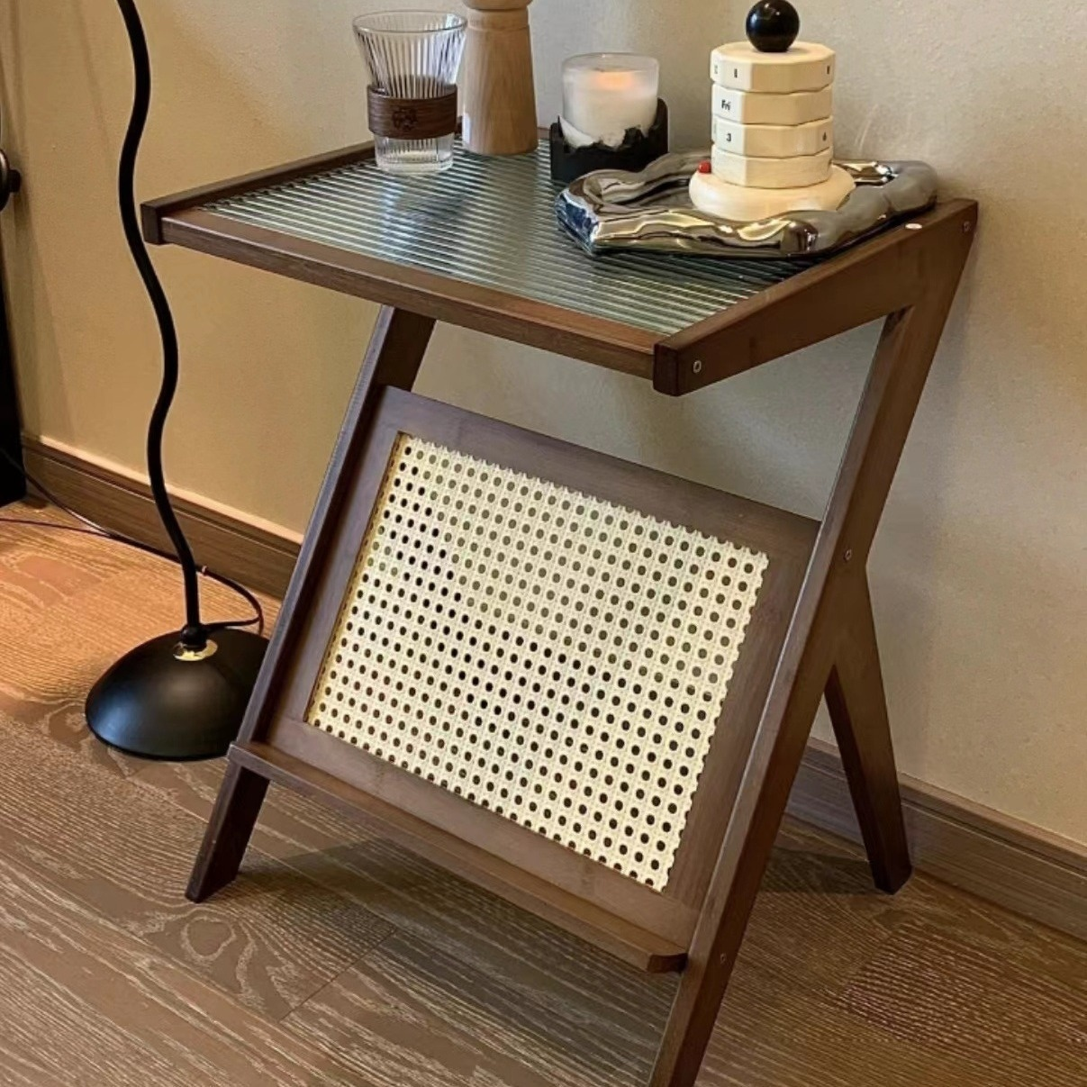 Multifunctional small coffee table