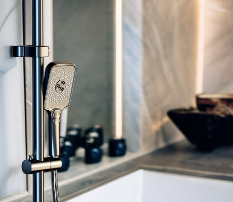 取り付けが簡単なシャワーセットのパーツ