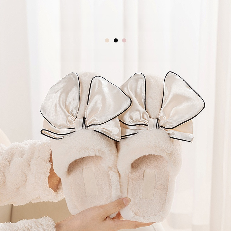 리본이 달린 솜털 슬리퍼