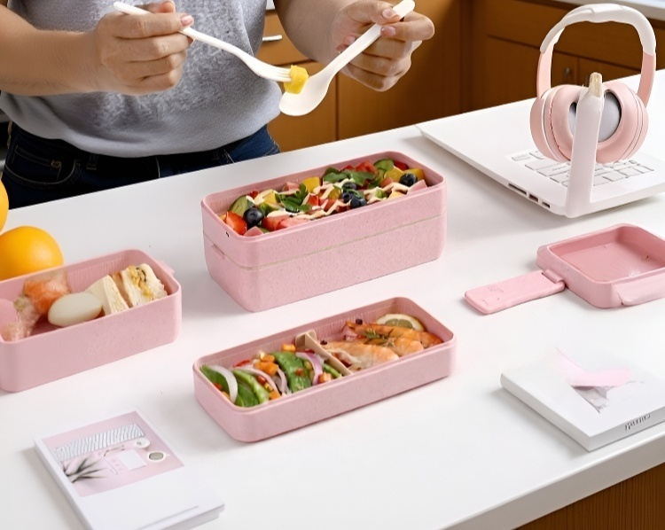 กล่องข้าวสานจากฟางข้าวสาลี ดีไซน์สวยงาม