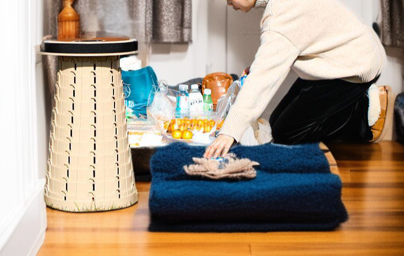 고무 소재로 제작된 튼튼한 접이식 의자