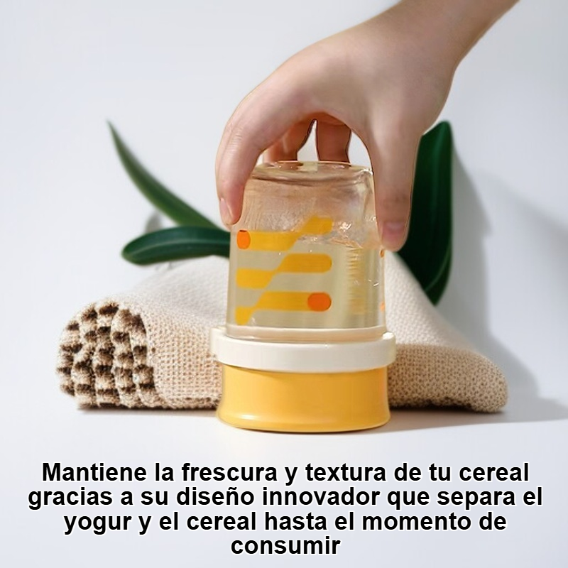 Vaso de cereal con yogur