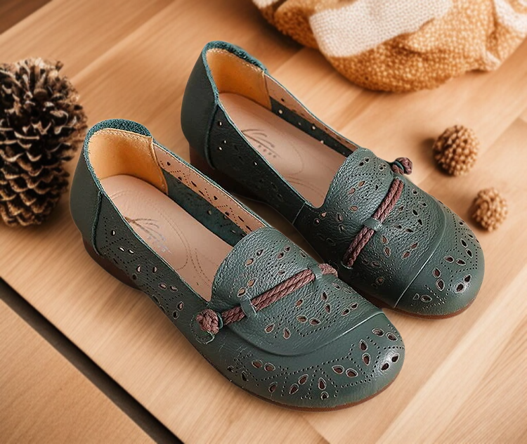 펀칭 에어로쿨 쿠션 엄마 신발 여성 중장년 컴포트화 앞코 소가죽 펀칭 샌들 구멍