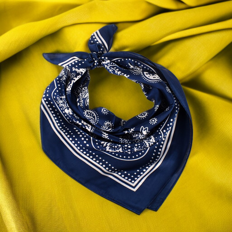 ヴィンテージサテンのヘッドスカーフ