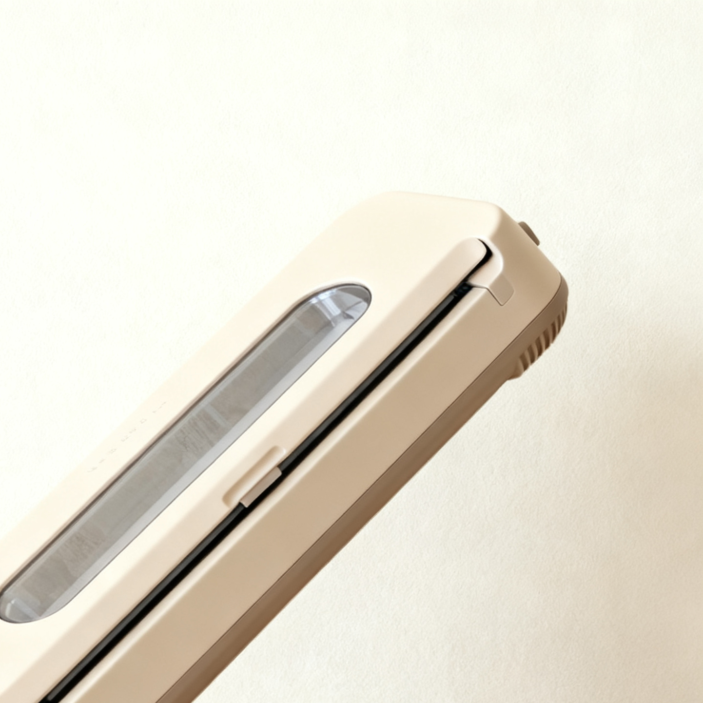 高性能ステンレス真空封口機の正面画像