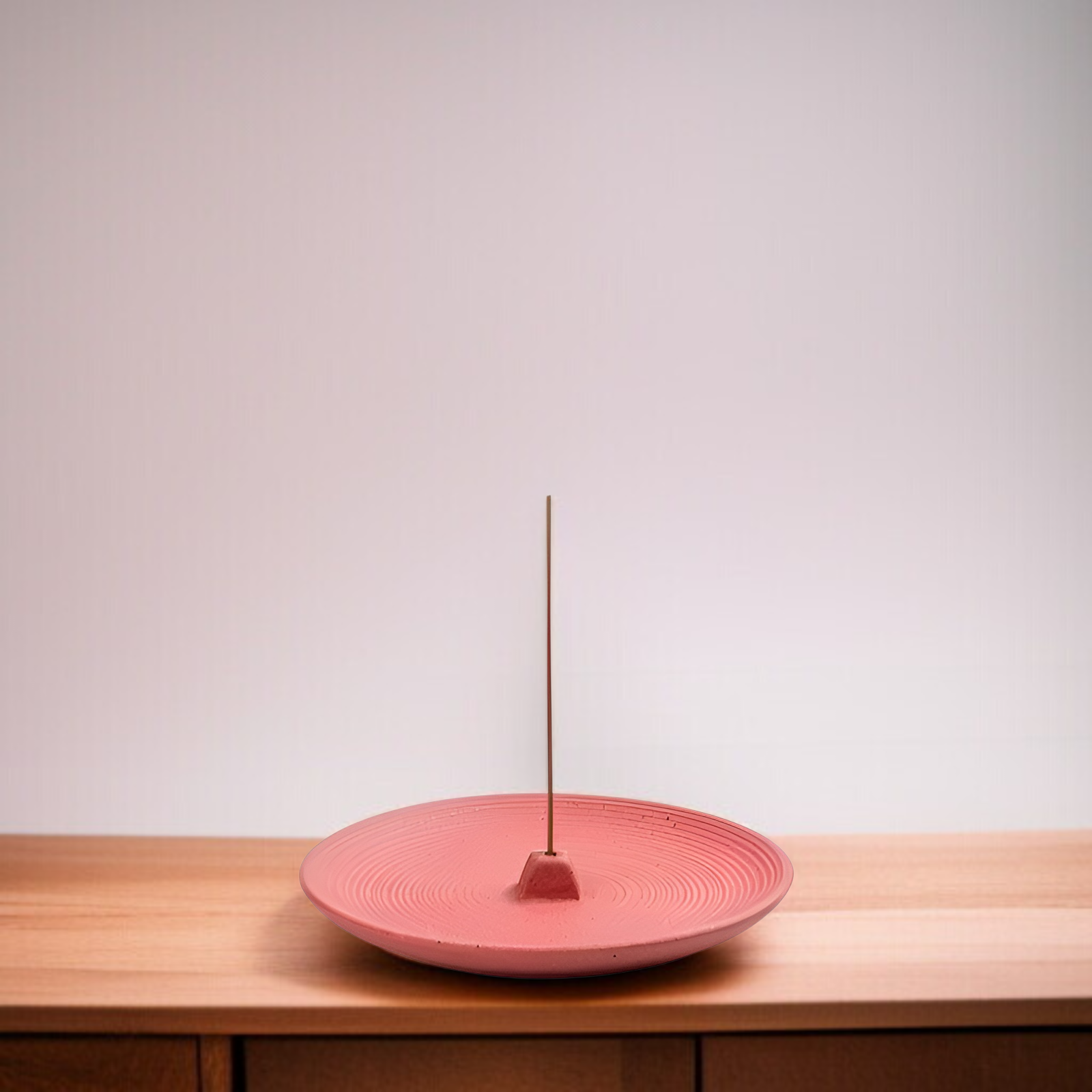 원형 도자기 산수 향좌의 세부 문양