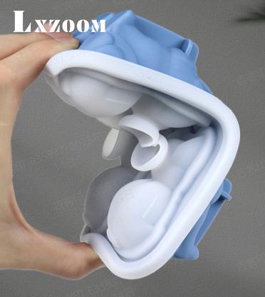 실리콘 아이스몰드로 만든 대형 얼음