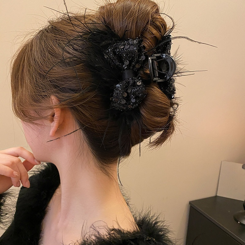 スパンコールのリボンヘアクリップ