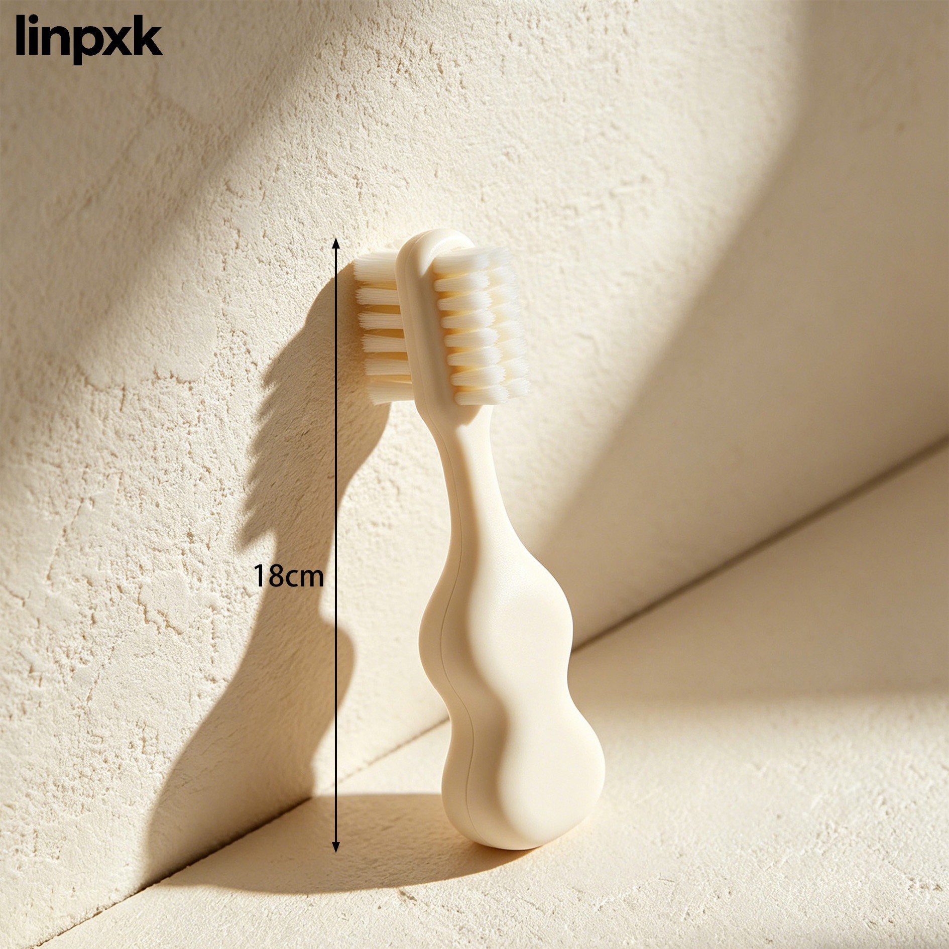 浴室のタイルを磨く掃除用ブラシ