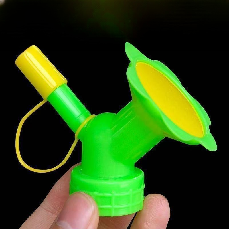 Double-headed spray bottle shower head