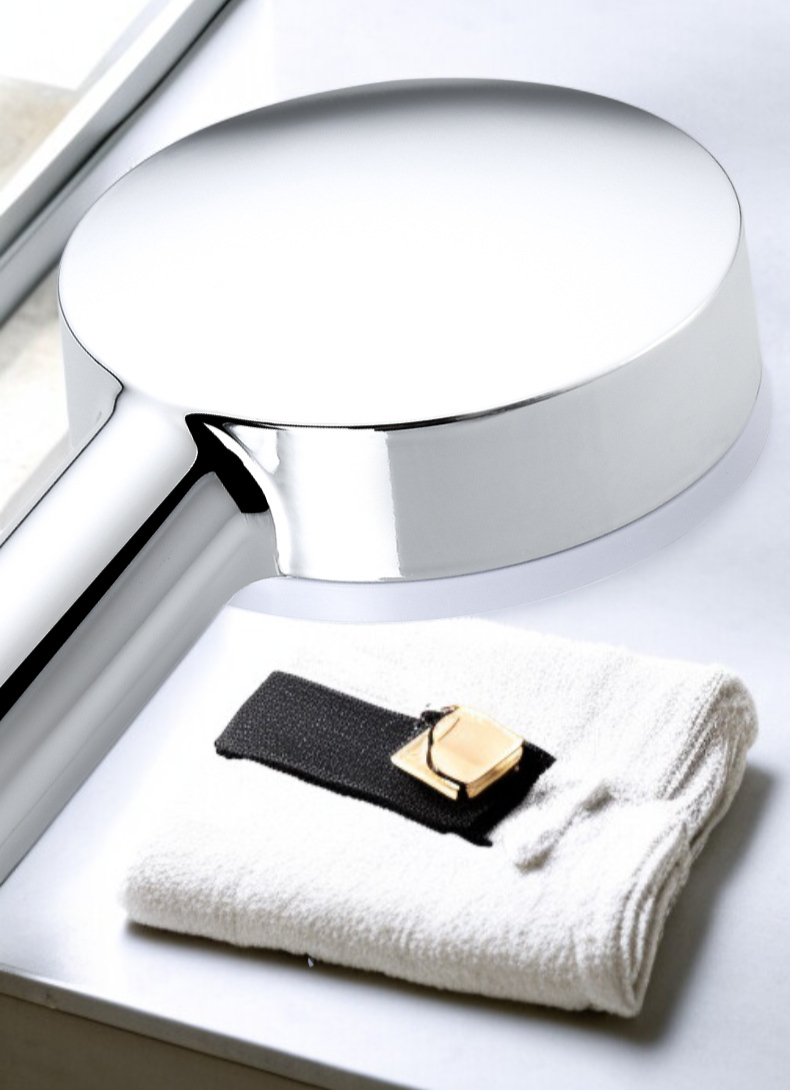 Chorro de agua potente desde el cabezal de ducha