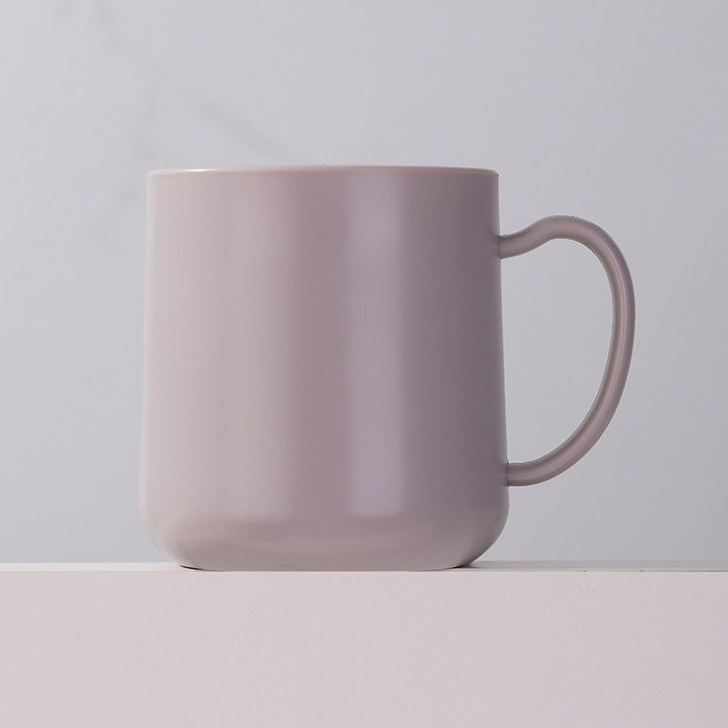 Thick, simple and fashionable mouthwash cup