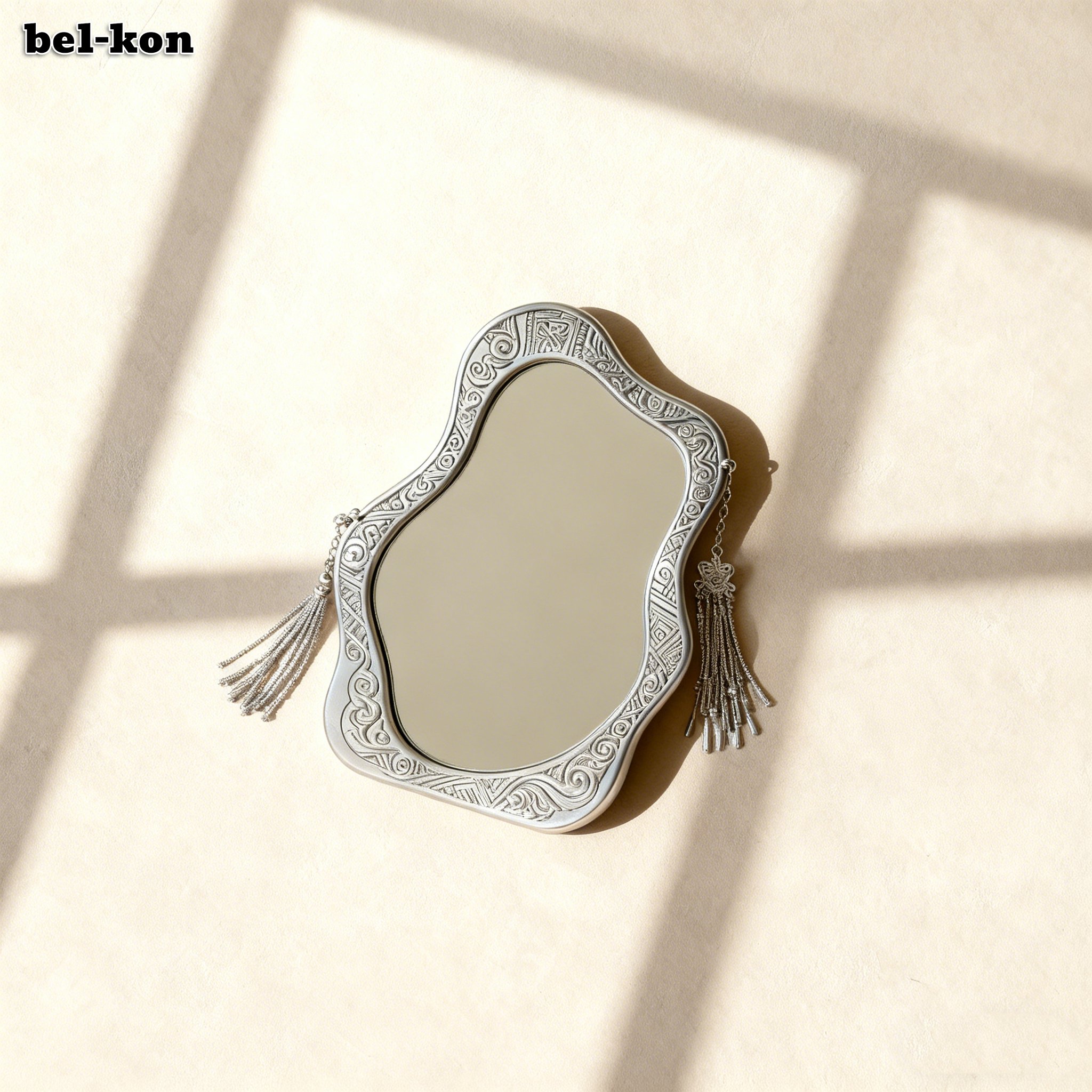 กระจกแต่งหน้าดีไซน์พิเศษ