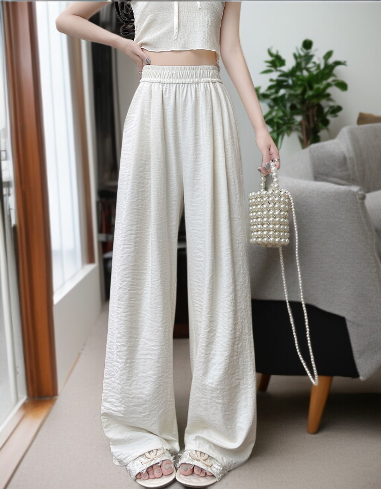 多用途で着回し抜群のクリーム パンツ テクスチャード