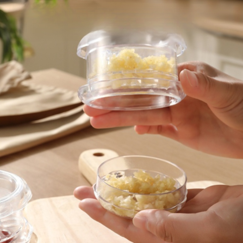 自動受け皿付き回転式ニンニククラッシャー