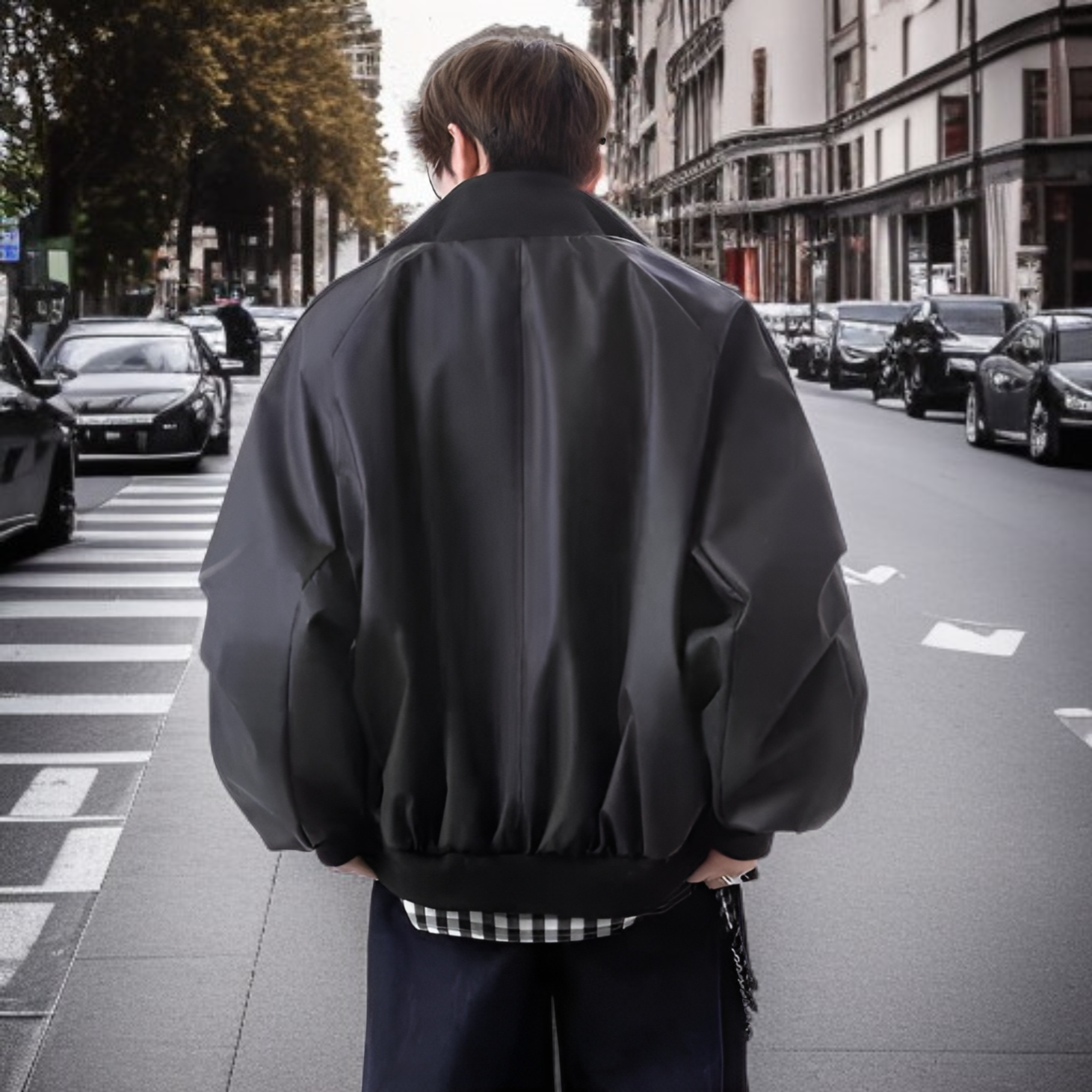 جاكيت جلد بني للدراجات النارية على الطراز الأمريكي