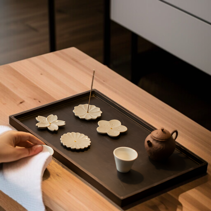 四季の印象の陶器製香炉 お香立て お香立て 携帯用ミニお香立て 和風 春 夏 秋 冬 四季の花 桜 蓮の葉 菊 梅 茶道 お香用品
