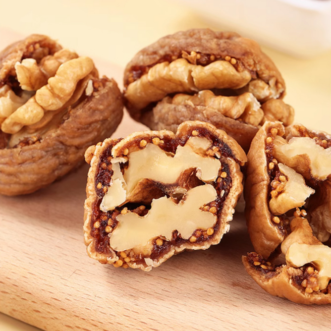 無花果夾核桃仁休閒零食