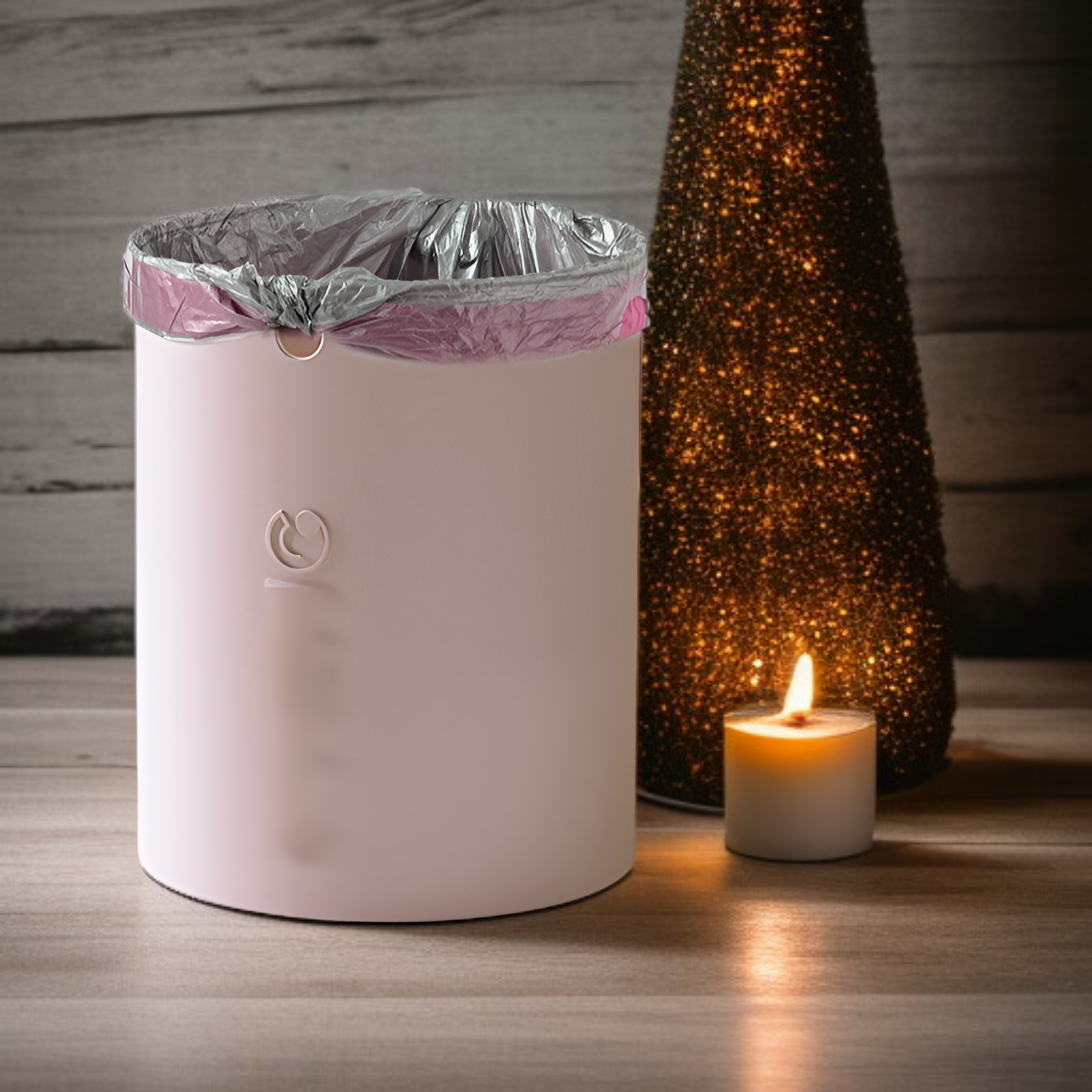 Poubelle pratique pour salle de bain