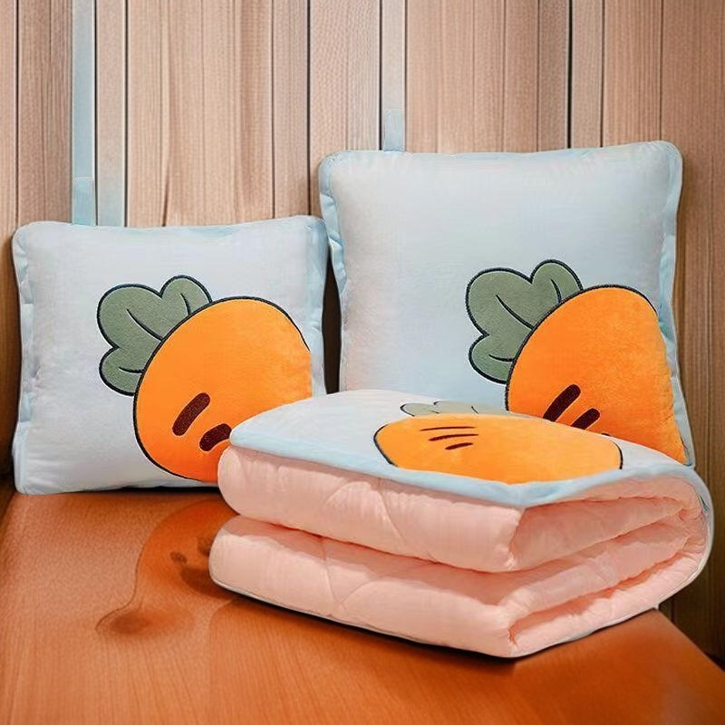 Dual-purpose pillow quilt