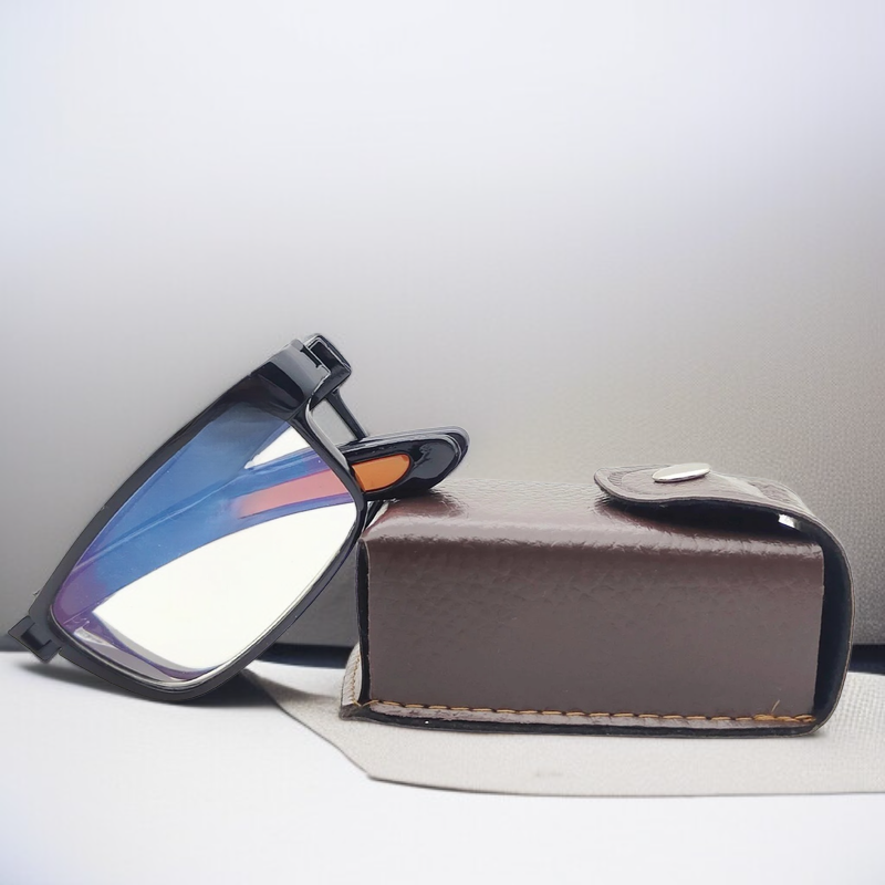 Fashionable Leather Case Folding Reading Glasses