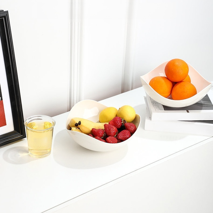 창의적이고 세련된 과일 플래터