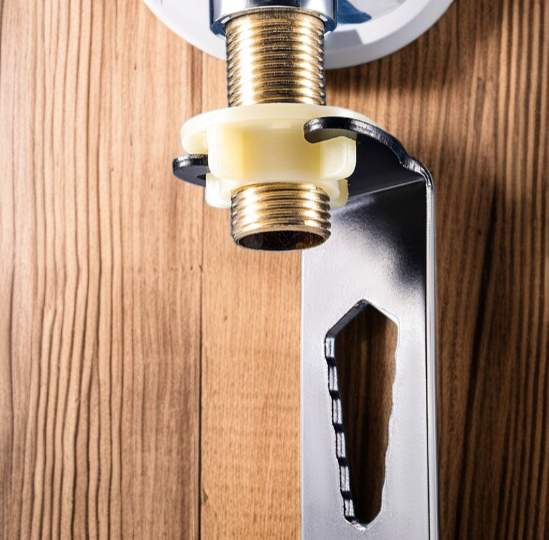 Versatile sink wrench tool for faucet and pipe repair