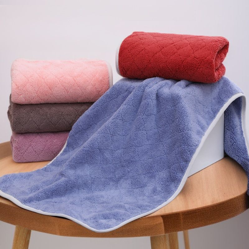 Weiches, saugfähiges und verdicktes Gesichtshandtuch