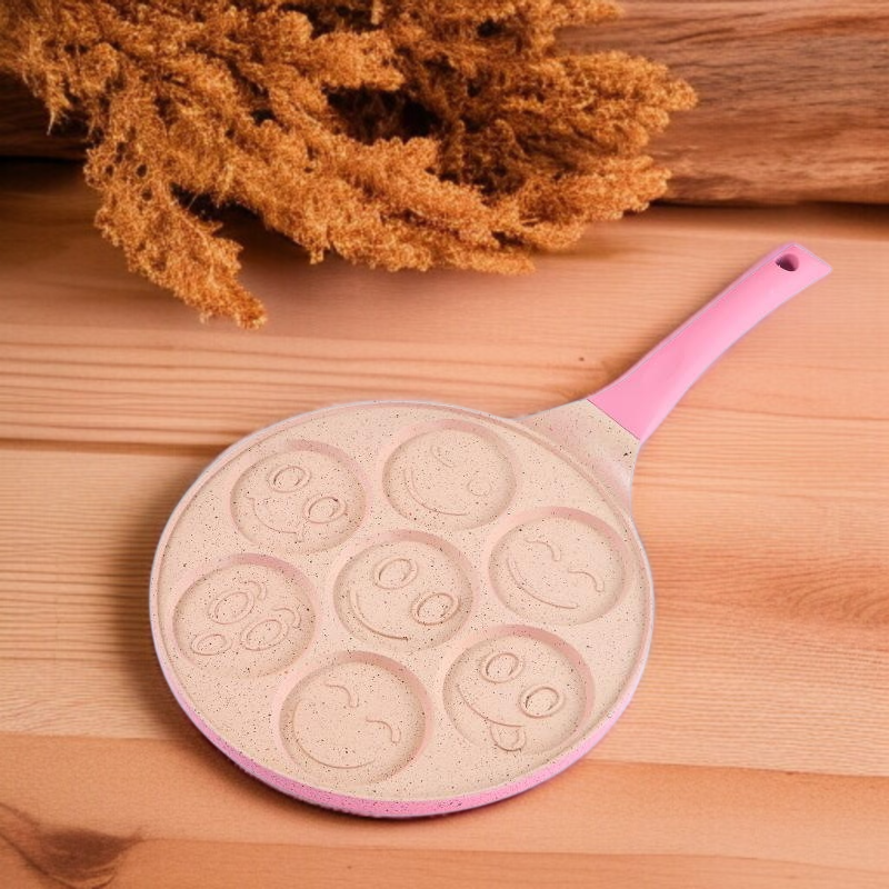 Praktische Küchenpfanne mit flachem Boden