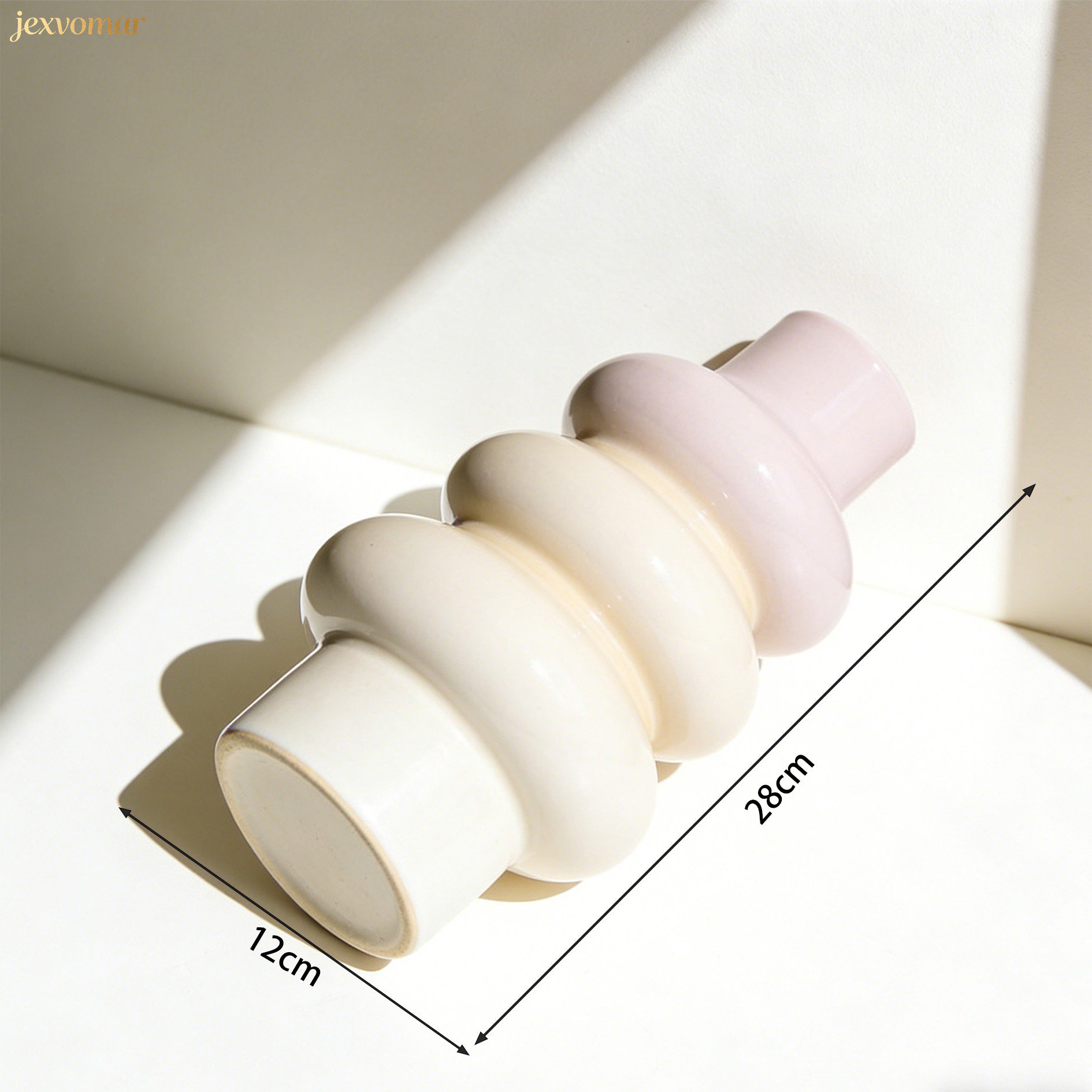 고급스러운 유리 꽃병