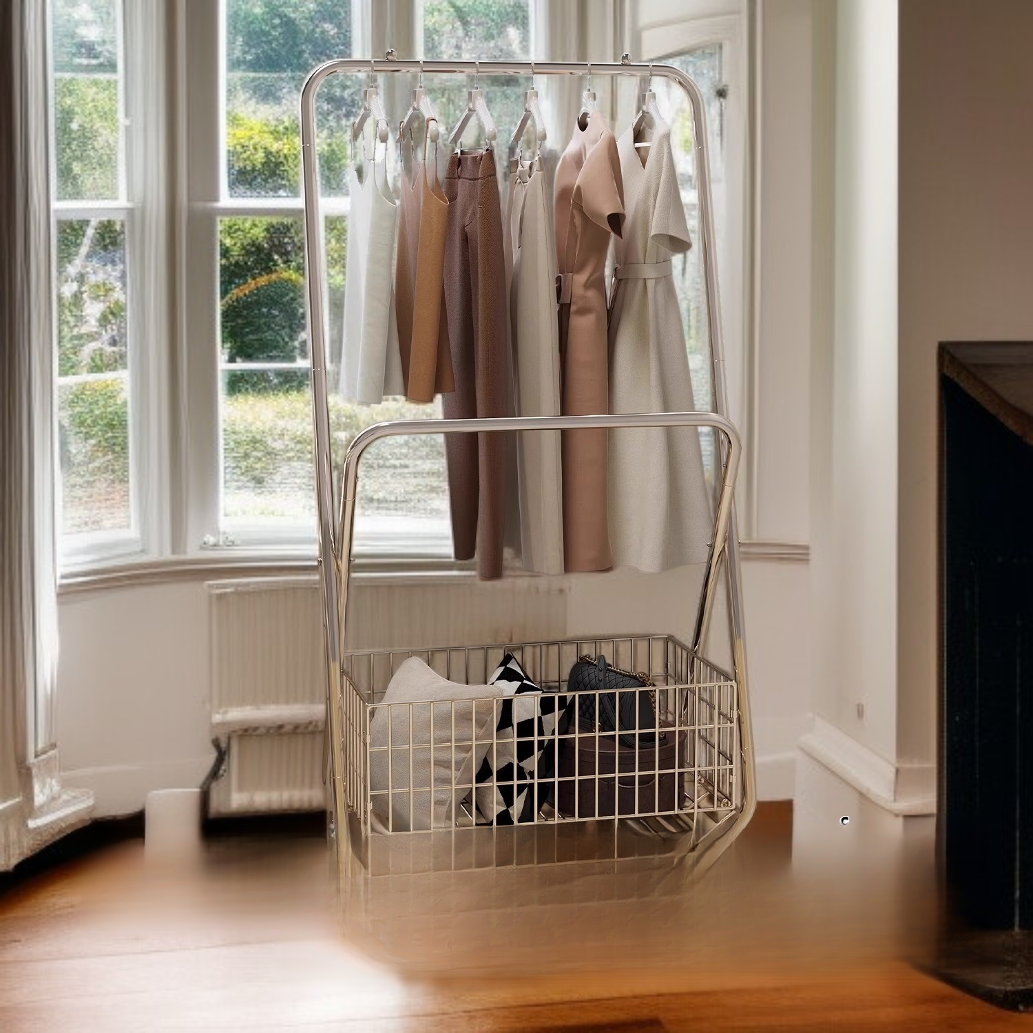 두꺼운 금속 릴 프레임이 있는 옷걸이