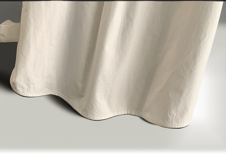 レディース用無地長袖シャツコーディネート例