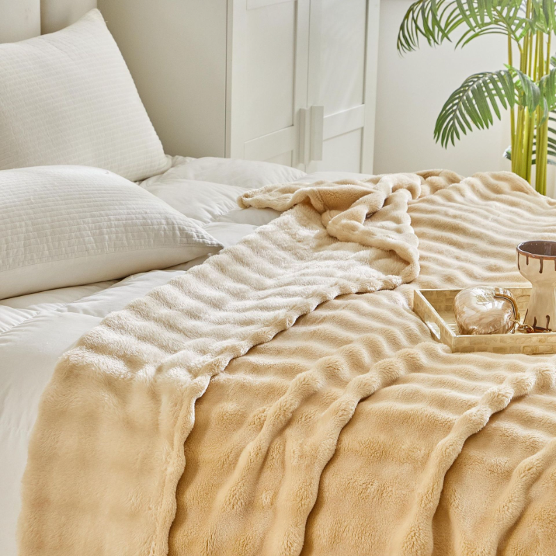 Soft and Comfortable Blanket